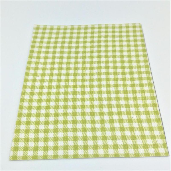 Tissu autocollant motif vichy 10x15cm vert kaki et blanc - Photo n°1
