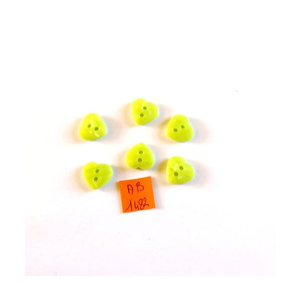 6 Boutons en résine vert clair - coeur - 15mm - AB1482 - Photo n°1