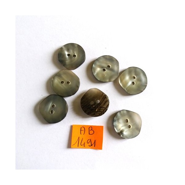 7 boutons en résine gris - 18mm - AB1491 - Photo n°1