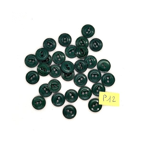 31 Boutons en résine vert - 12mm - P12 - Photo n°1