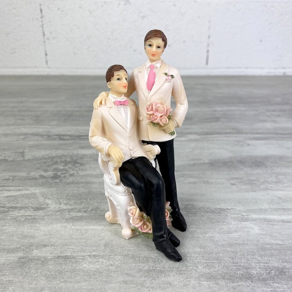 Couple de Mariés Hommes en résine assis, haut. 13 cm, Figurine masculine de mariage gay homosexuel - Photo n°3