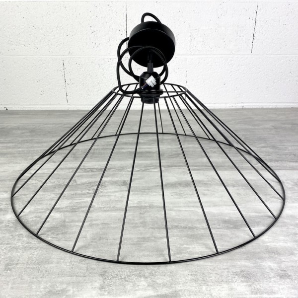 Suspension design filaire noire, haut. 20 cm et diam. 60 cm, Douille E27, 38mm, câble inclus, lampe - Photo n°1