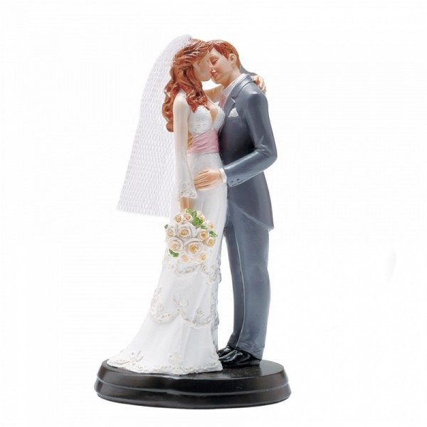 Couple de mariés en résine, hauteur 18 cm, bisous, figurines pièce montée roux, gâteau de mariage - Photo n°1
