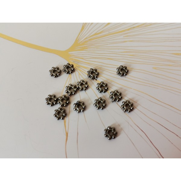 Perles métal intercalaires fleur 4.5 mm gunmétal x 50 - Photo n°1
