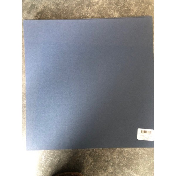 Feuille unie bleu navy Cardstock 30,5cm x 30,5cm - Photo n°1