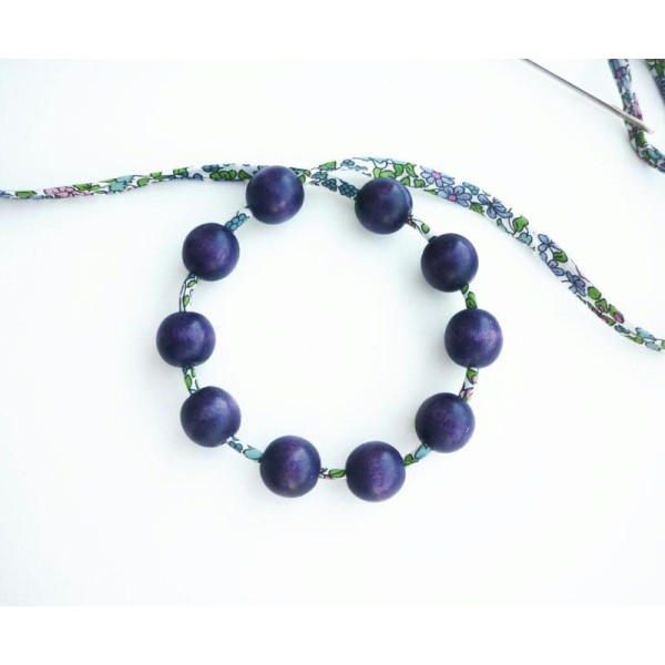 Lot 10 perles bois 12 mm violet foncé teintées lasure - fabrication artisanale main - Photo n°1