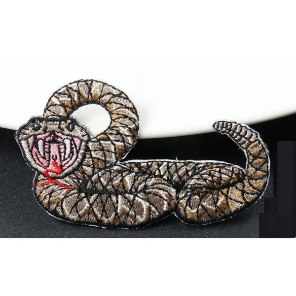 APPLIQUE TISSU THERMOCOLLANT : serpent 7*5cm (01) - Photo n°1
