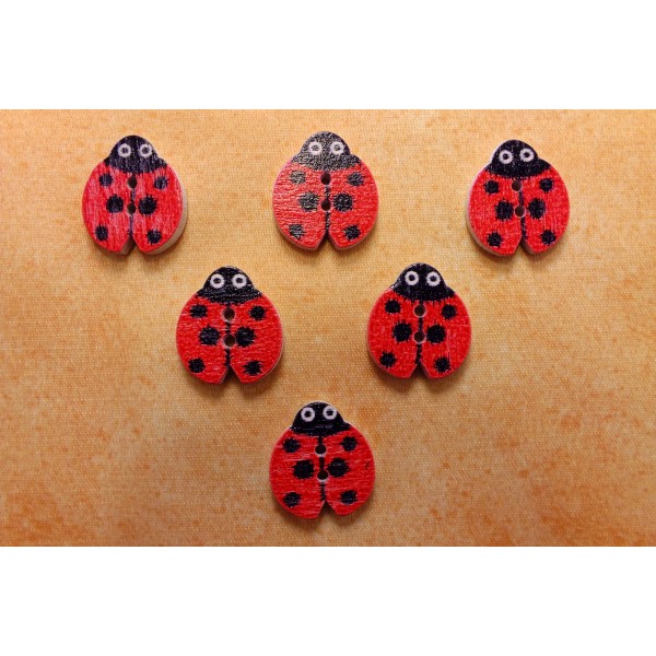 LOT 6 BOUTONS BOIS : coccinelle rouge 18*16mm - Photo n°1