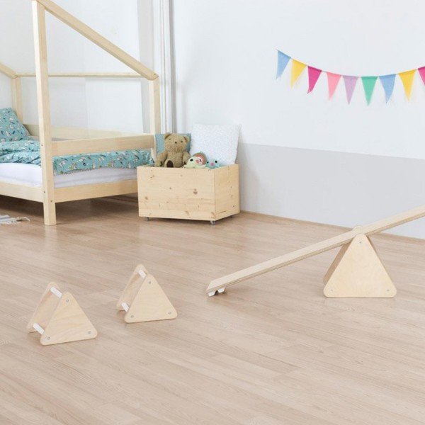 Jeu d'équilibre et motricité Montessori TRIANGLES - couleur bois naturel et blanc - Photo n°1