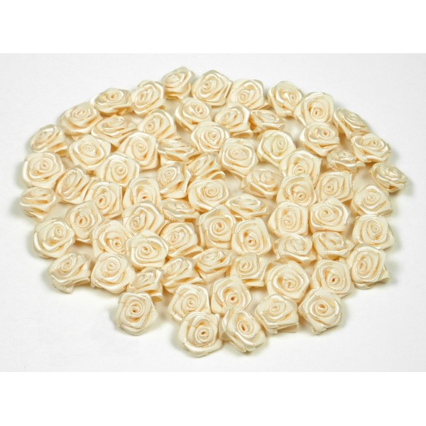 Sachet de 20 petites rose en satin 15 mm champagne 815 - Photo n°1