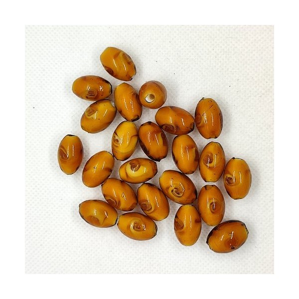 Lot de 23 perles olive en verre caramel / marron - 11x17mm - Photo n°1