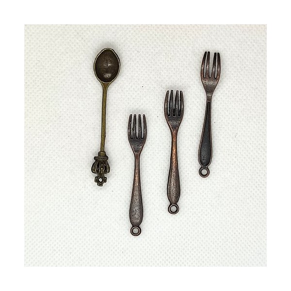 4 Breloques en métal bronze - fourchette et cuillère - 11x59mm et 9x54mm - 76 - Photo n°1
