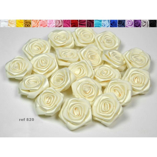 Sachet de 10 roses satin de 3 cm de diametre creme 820 - Photo n°1