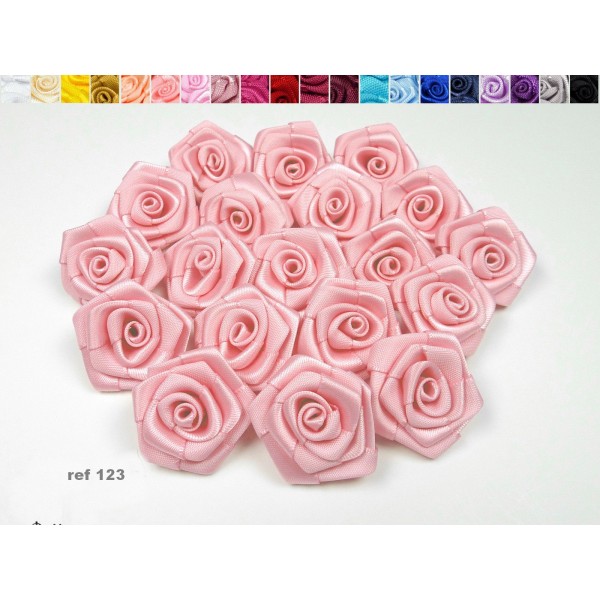 Sachet de 10 roses satin de 3 cm de diametre rose tendre 123 - Photo n°1