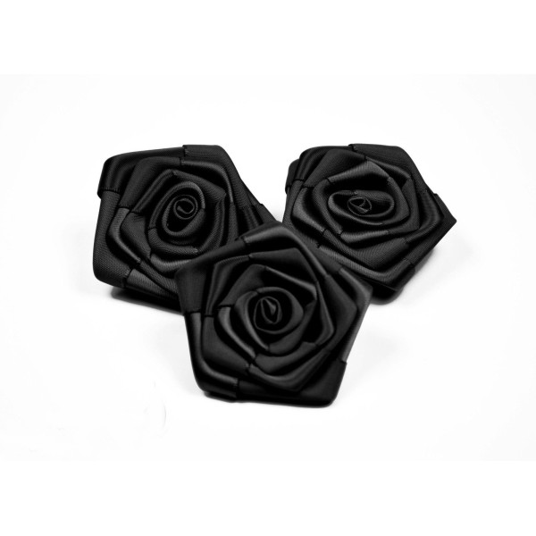 Sachet de 3 roses satin de 6 cm de diametre noir 030 - Photo n°1