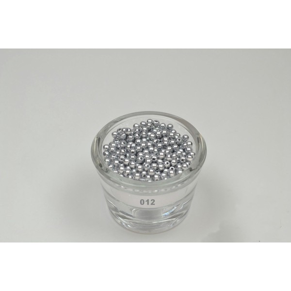 Sachet de 200 petites perles en plastique 4 mm de diametre gris clair 012 - Photo n°1