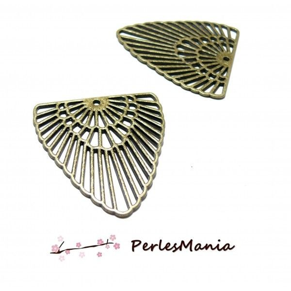 PS11104754 PAX 4 pendentifs BOHO CHIC Triangle 42mm métal couleur Bronze - Photo n°1