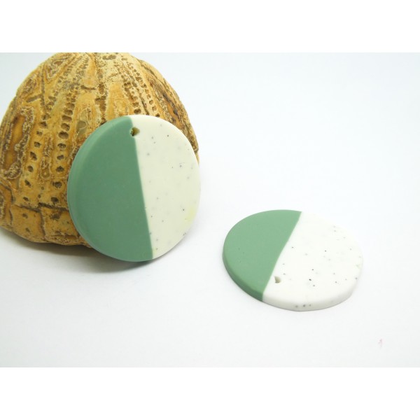 2 Pendentifs, breloques en argile polymère, rond 26mm, blanc moucheté et vert sauge - Photo n°1