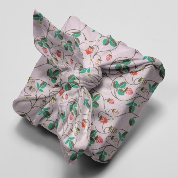 Tissu Popeline de coton - Fraises - Rose - Vendu par 10 cm - Photo n°4