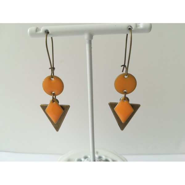 Kit de boucles d'oreilles pendentif triangle bronze et sequins émail orange - Photo n°2