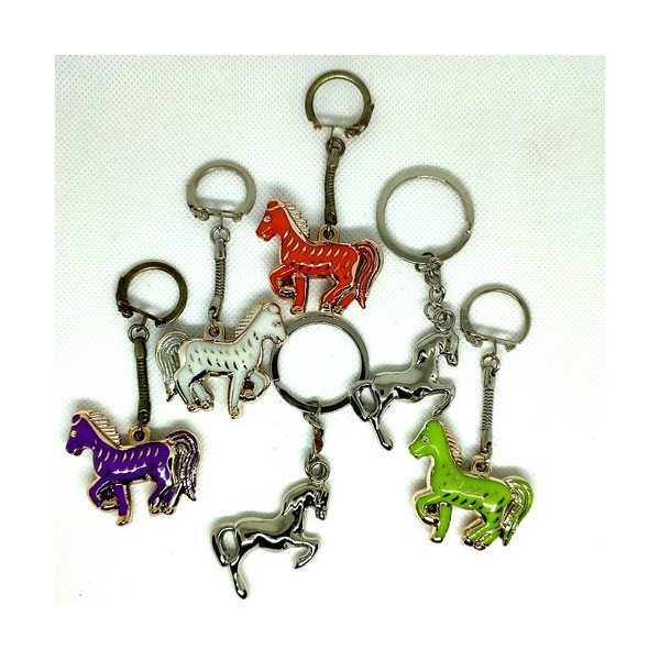 6 Breloques en résine - porte clefs chevaux - taille diverse - Photo n°1