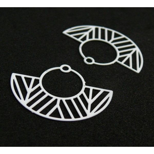 PS11879302  PAX 10 Estampes pendentif filigrane demi cercle Art  Déco BLANC 23 par 30mm - Photo n°1