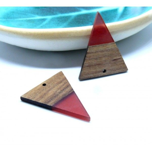 HT035-06 PAX 1 pendentif Triangle en Bois et résine Rouge 37.5mm - Photo n°1