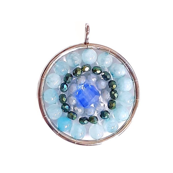 Pendentif médaille fleur en perles de quartz bleu et cristaux + chaine - Photo n°1