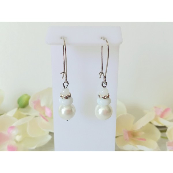 Kit boucles d'oreilles perles blanches et rondelle strass cristal - Photo n°1
