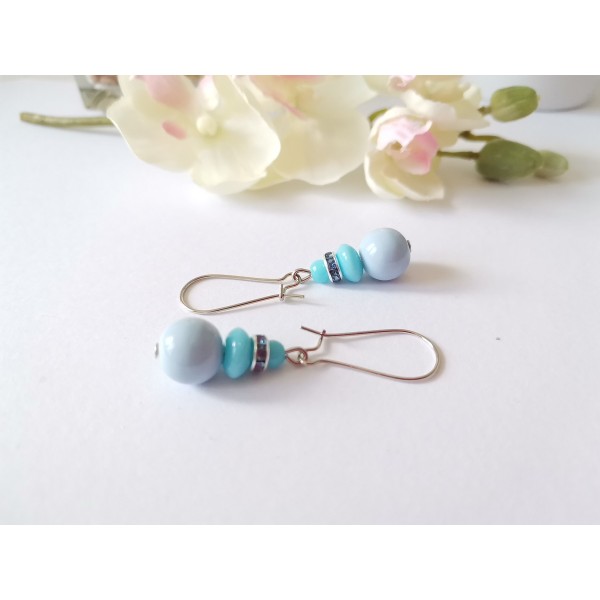 Kit boucles d'oreilles perles bleues et rondelle strass - Photo n°2