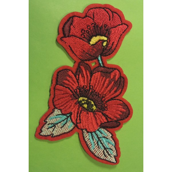 APPLIQUE TISSU THERMOCOLLANT : fleur rouge 9*6cm (05) - Photo n°1