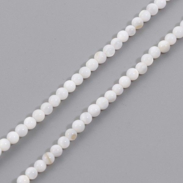 PS11886703 PAX 1 fil d'environ 132 Perles nacre forme ronde 3mm coloris Blanc - Photo n°1