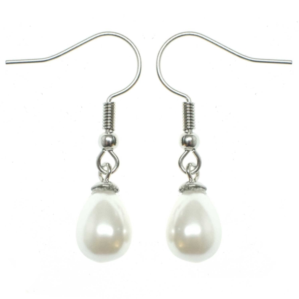 Boucles d'oreilles pendantes avec perle de culture blanche. - Photo n°1