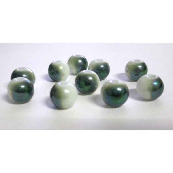 10 Perles en verre nacré brillant blanc et vert foncé peint 8mm - Photo n°1