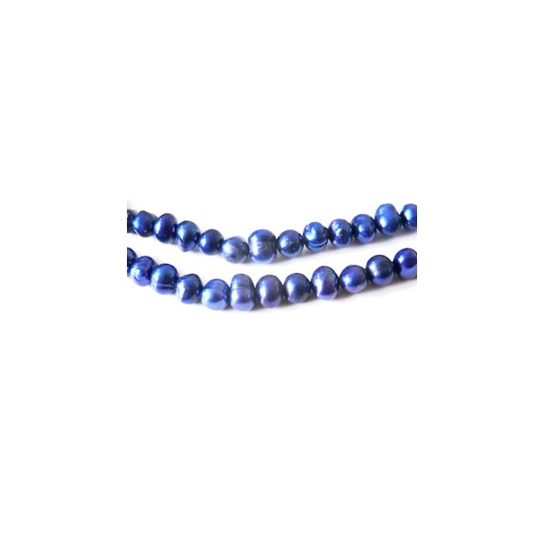 10 Perles d'Eau Douce 4-5mm BLEU - Photo n°1