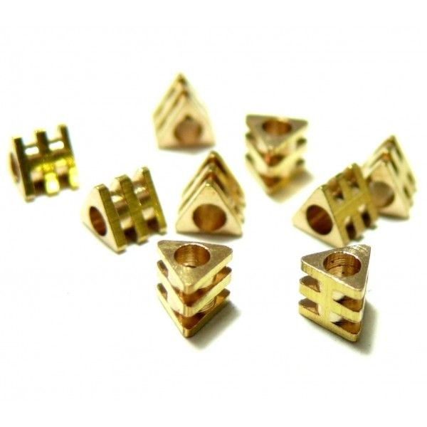 PS1166765 PAX 25 perles intercalaires passants Triangle Pyramide 3D 4mm cuivre finition doré - Photo n°1