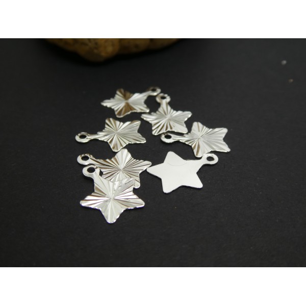 10 Petites breloques fines étoile strié 12.5*10mm laiton plaqué argent 925 - Photo n°1