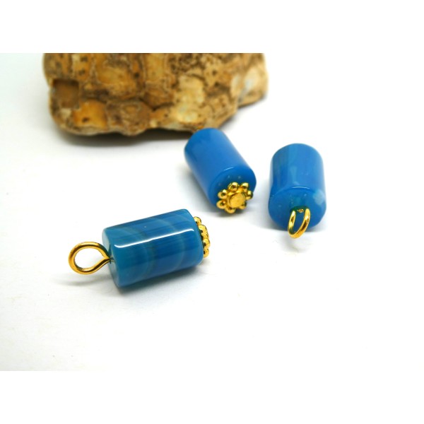 2 Pendentifs en agate naturelle teintée bleu turquoise 18*8mm, forme colonne - Photo n°1