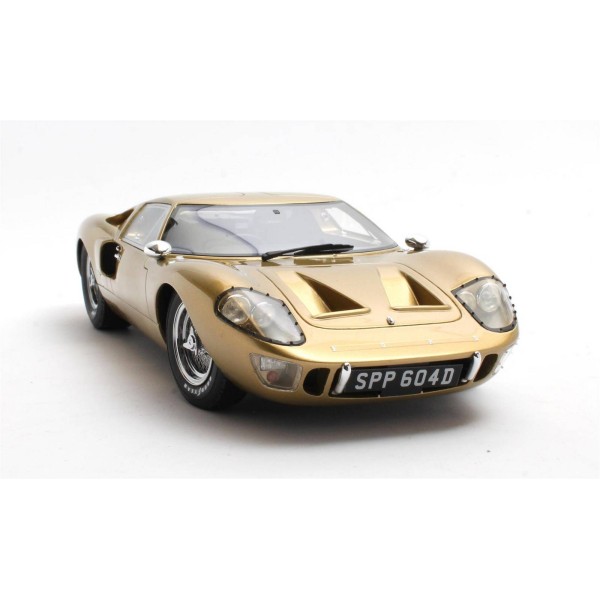 Ford GT 40 MkII or 1966 1/18 Cult Models - Photo n°1