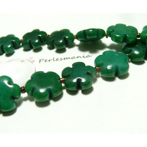 Lot de 2 perles fleurs jade teintée 5 pétales couleur vert foncé 16mm - Photo n°1