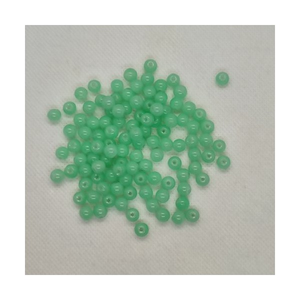 105 Perles en verre vert - 6mm - Photo n°1