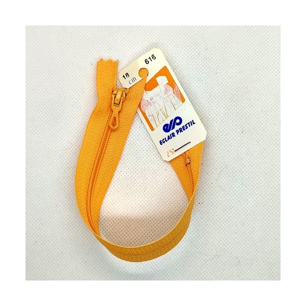 1 Fermeture éclair prestil orange 616 - 18cm - non séparable - maille nylon - Photo n°1
