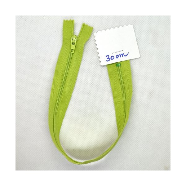 1 Fermeture éclair vert - 30cm - non séparable , maille nylon - Photo n°1