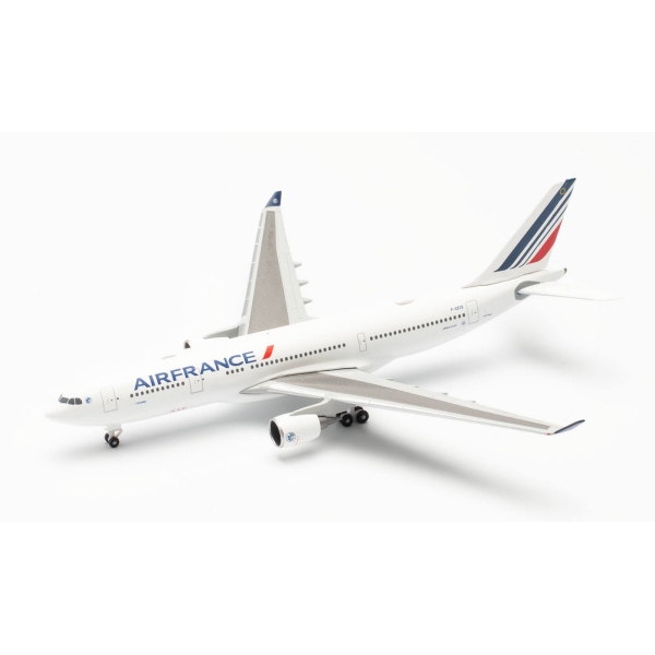 Airbus A330 -200 Air France 1/500 Herpa - Photo n°1
