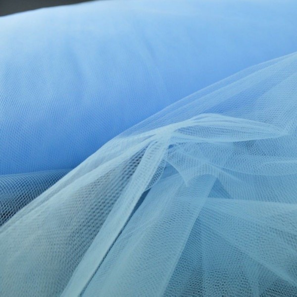 Tissu Tulle souple robe de mariée ciel en 3.00m de large . - Photo n°2