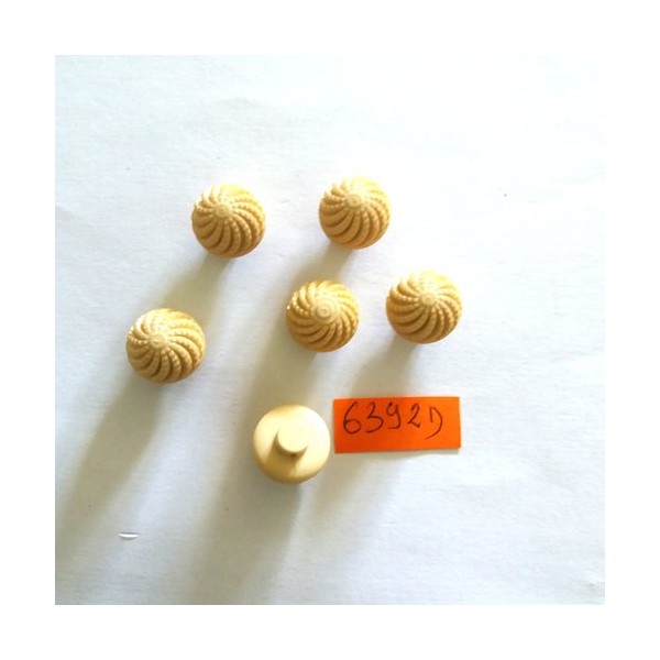 6 Boutons en résine beige - vintage - 14mm - 6392D - Photo n°1