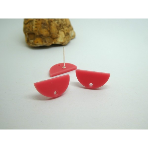 2 Paires boucles d'oreilles puce demi-lune 16*8mm, acrylique rose corail - Photo n°1