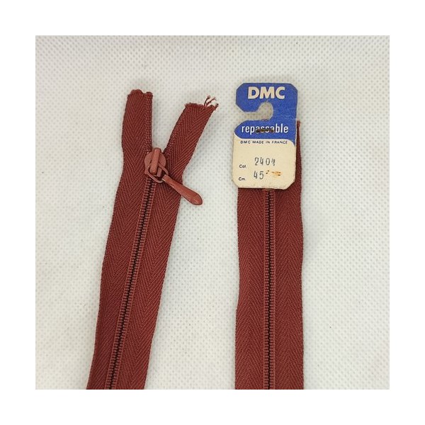1 Fermeture éclair DMC marron 2404 - non séparable - 45cm - maille nylon - Photo n°1
