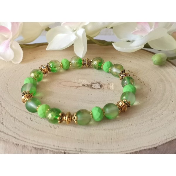 Kit bracelet perles en verre verte - Photo n°1