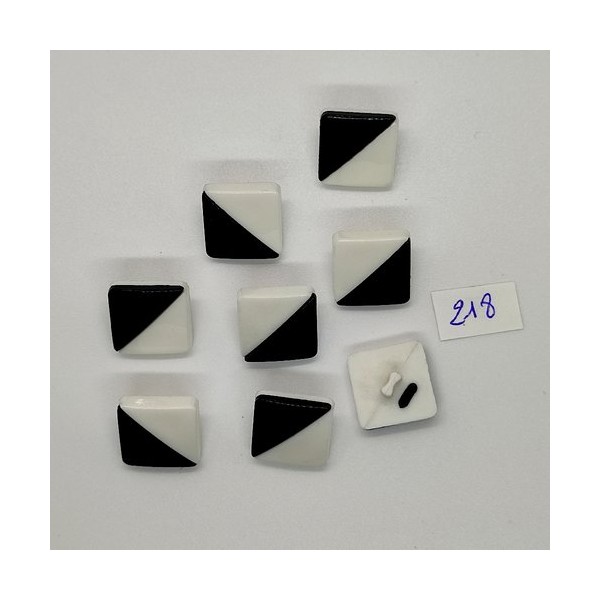 8 Boutons vintage en résine noir et blanc - 15x15mm - TR218 - Photo n°1